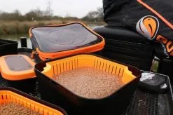 Guru BAIT STRAINER - 2 Opties -Hengels Verkoop Guru Bait Strainer Pellet Vergiet 2 min