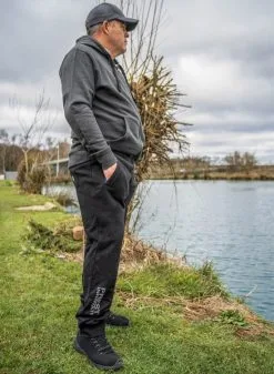 Preston BLACK JOGGERS - 3 Opties 9 Preston BLACK JOGGERS - 3 Opties -Hengels Verkoop Preston Black Joggers Kleding 3 min