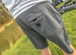 Preston LIGHTWEIGHT JOGGER SHORTS - 7 Opties -Hengels Verkoop Preston p0200337 43 lightweight jogger shorts kleding korte broek 3 min