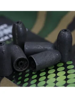 Gardner Pin Down Flying Back Leads